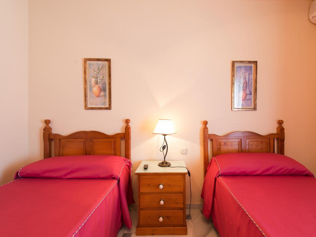 Hostal San Francisco Granja de Torrehermosa Quarto foto